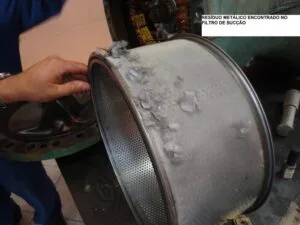 Filtro de sucção — manutenção de compressor Bitzer CSH